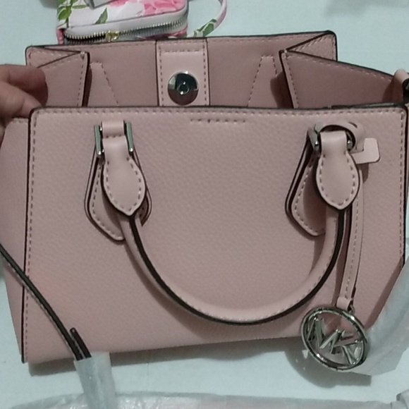 Micheal kors Daria 2 in 1 satchel nwt - Picture 5 of 6